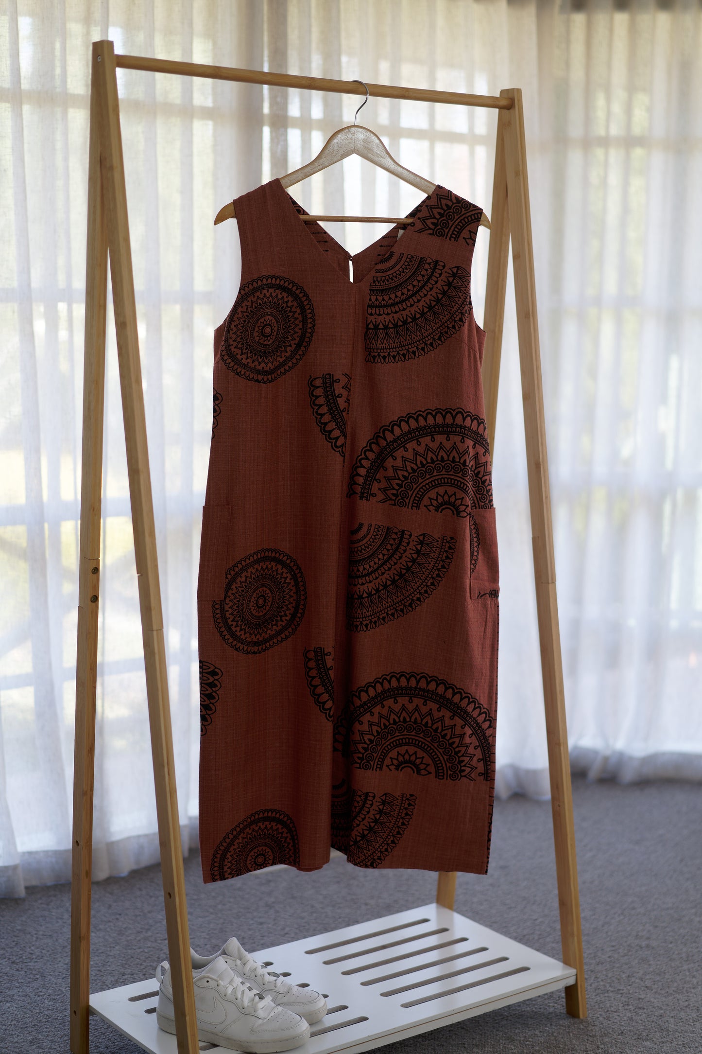 Poppy Sleeveless Patten Dress